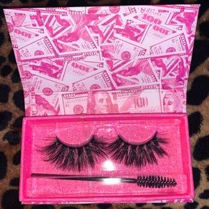 Mink lashes